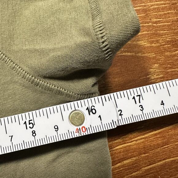 Skims Crop Top T Shirt M Green Short Sleeve Crew Neck Athletic Fit Baby Tee City - Picture 5 of 10